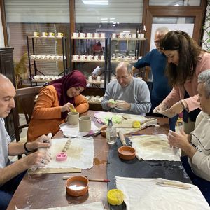 Sanatla Güçlenen Özel Gereksinimli Bireylerimiz: Seramik Atölyesi Deneyimi - fotoğraf 2