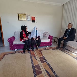 İl Müdürümüz Ömer Faruk ERGÜN, Palu Kaymakamı Fatih ÇEVİK 'i ziyaret ederek yeni görev yerinin  hayırlı olmasını diledi. - fotoğraf 2