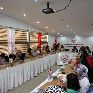 AİLEMLE SERAMİK ATÖLYESİ GERÇEKLEŞTİRİLDİ - fotoğraf 2