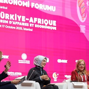 Bakanımız Göktaş, Kadın Liderliği ve Girişimcilik Diyaloğu Paneli'nde konuştu - fotoğraf 3