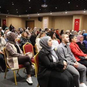 Bakanlığımız Eğitim Yayın Dairesi Başkanlığı Eğitimleri Kapsamında Yerinde Personel Eğitimi ve Rehberlik Çalışmaları Karatay Gündüz Bakım Rehabilitasyon ve Aile Danışma Merkezi Toplantı Salonunda Gerçekleştirilmiştir - fotoğraf 2