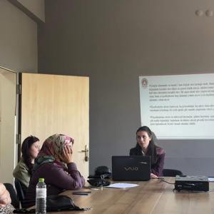  “Hayatın İlk Çeyreği, Çocuklarda Bilişim Teknolojileri ve İnternetin Bilinçli Kullanımı ,Çocuk İstismarı ile Mücadele” konularında eğitim verilmiştir. - fotoğraf 4