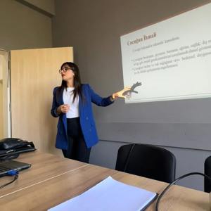  “Hayatın İlk Çeyreği, Çocuklarda Bilişim Teknolojileri ve İnternetin Bilinçli Kullanımı ,Çocuk İstismarı ile Mücadele” konularında eğitim verilmiştir. - fotoğraf 5
