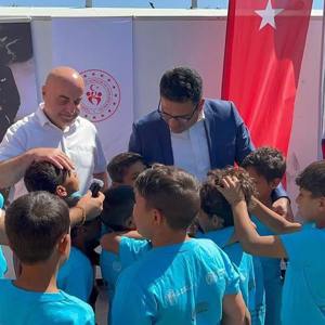 Mevsimlik Tarım İşçilerinin Çocukları ile Güzel Vakit Geçirilmiştir. - fotoğraf 2