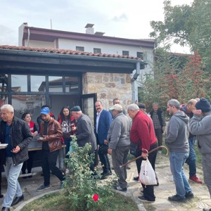 Paylaşmanın Bereketi Gönül Sofrası” Etkinliğinde Ailemiz Geleceğimiz Pankartı Açıldı. - fotoğraf 2