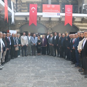 Şehit Yakınları ve Gaziler için ‘Sanatla Yaşam Sergisi’ Diyarbakır’da Açıldı - fotoğraf 1