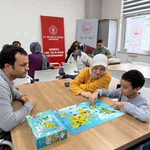 Aile Yılı Kapsamında Dijital Detoks ve Aile İçi İletişim Etkinliği Düzenlendi - fotoğraf 8