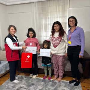 Aile Yılı Kapsamında Çocuklara Yönelik ‘Kalpten Parçalar’ Programı Düzenlendi - fotoğraf 5