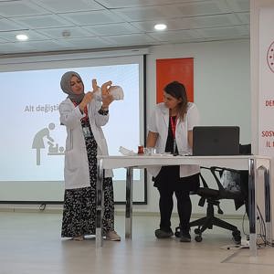 Koruyucu Aile Adaylarına ve Personelimize Temel Yenidoğan Bakımı Eğitimi Verildi - fotoğraf 2