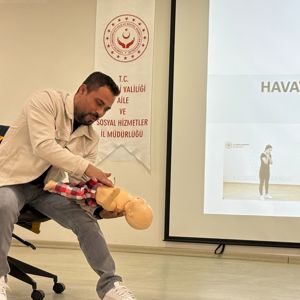 İl Müdürlüğümüzde Koruyucu Ailelere İlkyardım Eğitimi Düzenlendi - fotoğraf 2