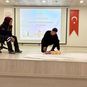 İl Müdürlüğümüzde Koruyucu Ailelere İlkyardım Eğitimi Düzenlendi - fotoğraf 3