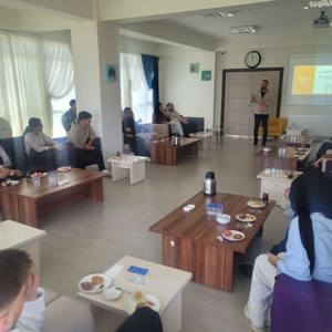 Babadağ’da Evlenecek Gençlere Yönelik Bilgilendirme Eğitimi Verildi - fotoğraf 1