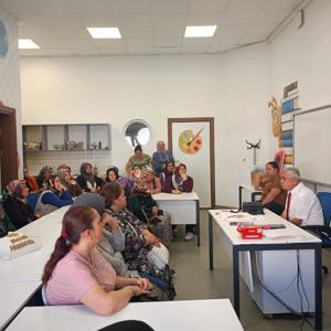 AEP Kapsamında Velilere Engelli Hakları Eğitimi Düzenlendi - fotoğraf 2