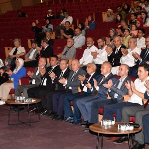 2025 Aile Yılı Kapsamında ‘Peygamberimiz ve Aile Ahlakı’ Konferansı Düzenlendi - fotoğraf 3