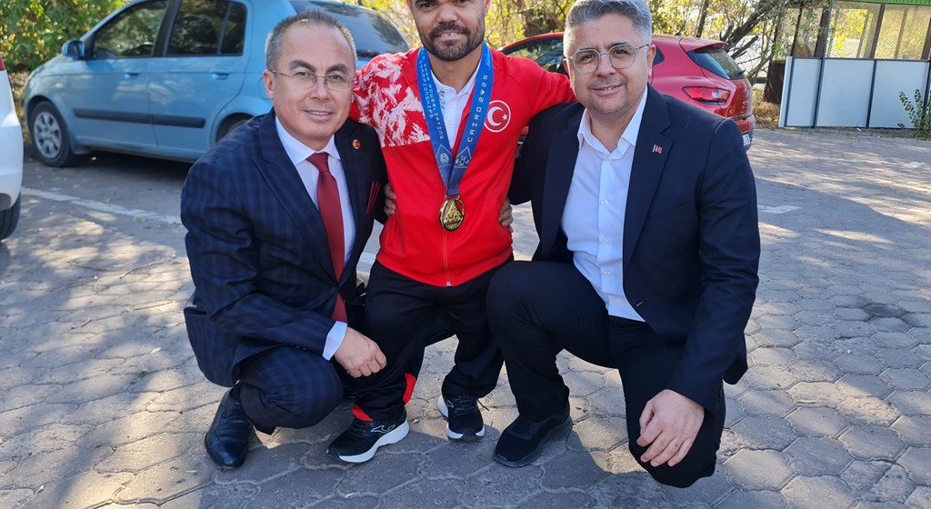 🏋️♂️ Dünya Şampiyonumuz Sivas’ta