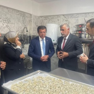 Nihat ZEYBEKÇİ Kilis Çok Amaçlı Toplum Merkezimize (ÇATOM) Ziyarette Bulundular. - fotoğraf 3