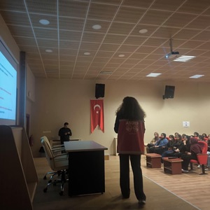 İkizce Meslek Yüksekokulu Öğrencilerine Evlilik Öncesi Eğitim Verildi - fotoğraf 1