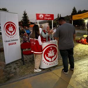 Açık Hava Sinema Gecelerinde Aile Teması Ön Plandaydı. - fotoğraf 2