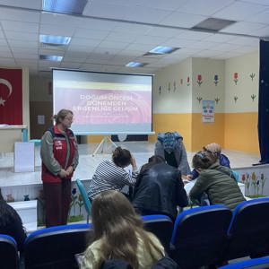 “Doğum Öncesinden Ergenliğe Gelişim”  Eğitimi Verildi. - fotoğraf 2