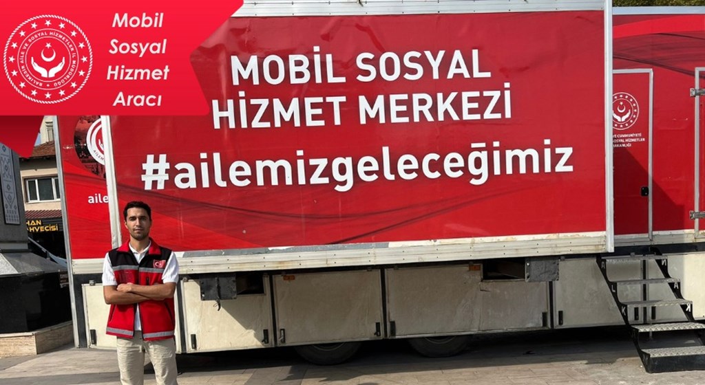 Depremle Yaraların Sarılması İçin Mobil Sosyal Hizmet Aracı Sındırgı'da
