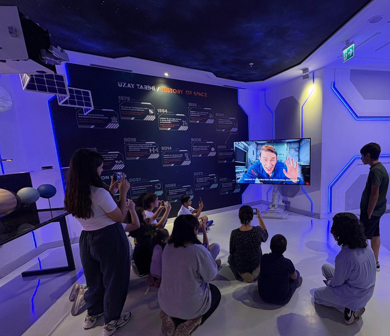 Sosyal ve Ekonomik Destek Hizmet Modelinden Yararlanan Çocuklarımıza Okul Destek Projesi Kapsamında Etkinlikler Düzenlemeye Devam Ediyoruz