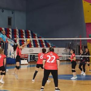 Kadın Voleybol Takımımız İlimizi Karadeniz Bölge Şampiyonasında Temsil Etmeye Hak Kazandı. - fotoğraf 11