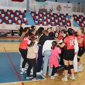Kadın Voleybol Takımımız İlimizi Karadeniz Bölge Şampiyonasında Temsil Etmeye Hak Kazandı. - fotoğraf 15