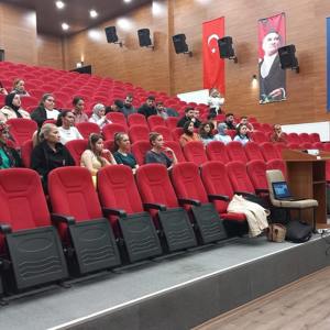 “Gönüllülük Bilinci, Yaşlılık ve Toplumsal Hayat, Aile Hukuku” Konularında Eğitim Verilmiştir. - fotoğraf 4