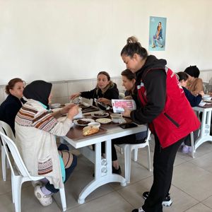 Kırklareli Aile ve Sosyal Hizmetler İl Müdürlüğünden Dore Çorap Fabrikasına Koruyucu Aile Tanıtımı Kapsamında Ziyaret - fotoğraf 8