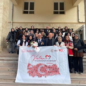 TOBB Kız Anadolu İmam Hatip Lisesi’nde "Vatan ve Kahramanlık Buluşmaları" düzenlendi. - fotoğraf 1