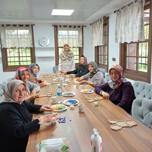 Şehit Yakınlarına Yönelik Haftalık Sanat Kursları Başladı - fotoğraf 1