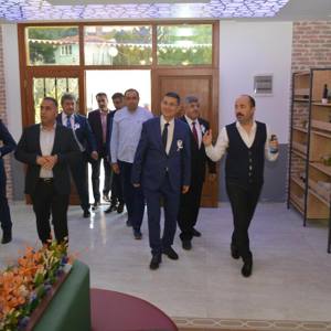 Toplum Hizmetleri Daire Başkanı Altınözü'nde Ziyaretlerde Bulundu. - fotoğraf 4