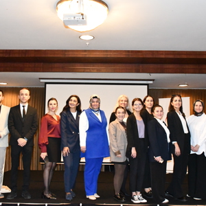 Valimiz Hulusi ŞAHİN’in eşi Gönül Elçimiz Ebru ŞAHİN Hanımefendinin katılımıyla Gönül Elçileri ile Koruyucu Aile farkındalık toplantısı yapıldı - fotoğraf 18