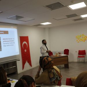 Sakarya’da Psikolojik Danışmanlara “Psikolojik İlk Yardım” ve “Türkiye Afet Müdahale Planı” Eğitimi Verildi - fotoğraf 3