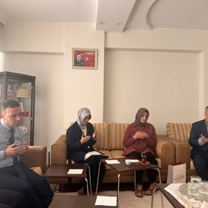 Neslihan Çeber Hanımefendi Şehit ve Gazi Ailelerini Ziyaret Etti - fotoğraf 3