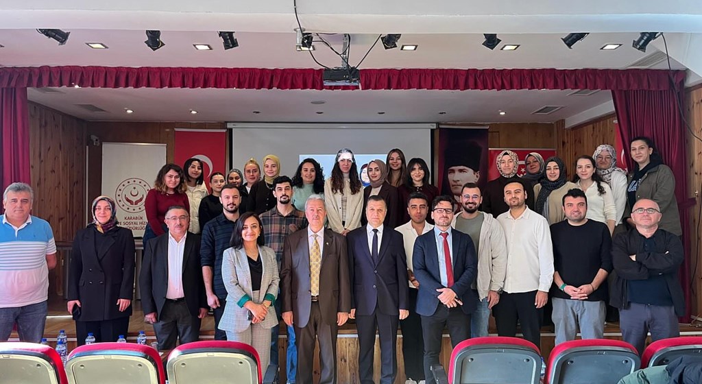 Çocuk Hizmetleri Alanında Görev Yapan Personele Yönelik Yerinde Eğitim ve Rehberlik Programı Düzenlendi