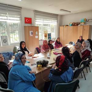 Aile Destek Merkezi Kursiyerlerine Aile  Eğitimi Semineri - fotoğraf 2