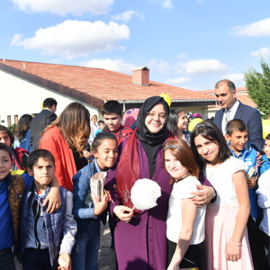 Bakan Selçuk: “Bugünün Kız Çocukları Yarının Mühendisleri, Doktorları, Avukatları, Bilim İnsanları Olacak” - fotoğraf 2