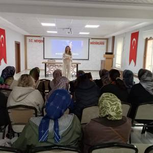 “Çocuklarda Mahremiyet Bilinci” ve “Madde Bağımlılığı ile Mücadele” Konularında Eğitim Düzenlendi - fotoğraf 2