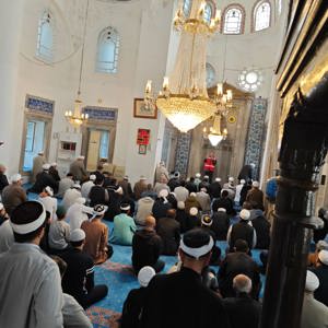 Sosyal Hizmet Merkezlerimiz Tarafından İlimiz Genelindeki Camilerde Cuma Namazı Öncesi Koruyucu ve Önleyici Hizmetlerimiz Kapsamında Farkındalık Eğitimlerimiz Devam Ediyor - fotoğraf 3