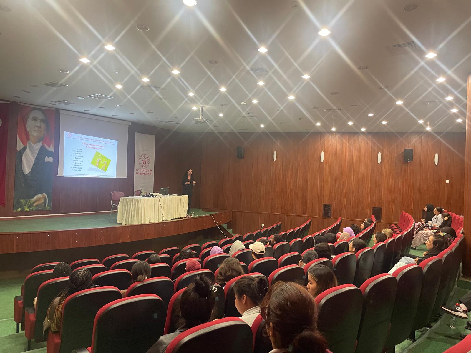 Üniversite Öğrencilerine Evlilik Öncesi Eğitim Programı