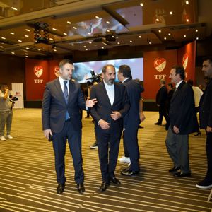 İl Müdürümüz Sn. Ömer TURAN, TFF ve ODEDDER İş Birliğiyle Düzenlenen Otizm Farkındalık Sergisi Açılışına Katıldı - fotoğraf 3