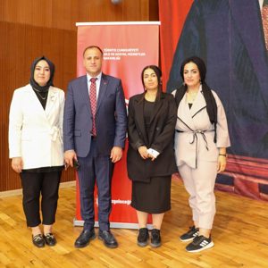 Kadın-Erkek Fırsat Eşitliği Komisyonu’nun bölgesel çalışmaları kapsamında, Şanlıurfa ve Diyarbakır illerini kapsayan bölge toplantısı Diyarbakır’da gerçekleştirildi. - fotoğraf 10