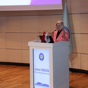  2025 Aile Yılı Kapsamında  “Değerlerimizle Aile Olmak” Konferansı Gerçekleştirildi - fotoğraf 1