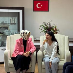  2025 Aile Yılı Kapsamında  “Değerlerimizle Aile Olmak” Konferansı Gerçekleştirildi - fotoğraf 16