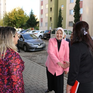  2025 Aile Yılı Kapsamında  “Değerlerimizle Aile Olmak” Konferansı Gerçekleştirildi - fotoğraf 17