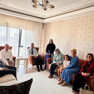 Şehit Aileleri ve Gazilerimiz Ziyaret Edildi - fotoğraf 1