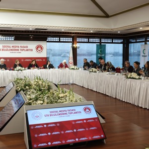 Bakanımız Göktaş, sosyal medya düzenlemesi için STK temsilcileriyle bir araya geldi - fotoğraf 4