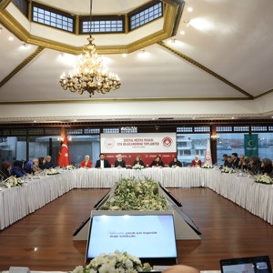 Bakanımız Göktaş, sosyal medya düzenlemesi için STK temsilcileriyle bir araya geldi - fotoğraf 9