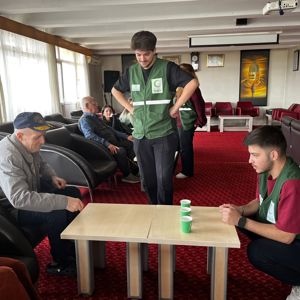 Trakya Üniversitesi Genç Yeşilay Topluluğu, İl Müdürlüğümüze bağlı Edirne Huzurevini ziyaret etti. - fotoğraf 4